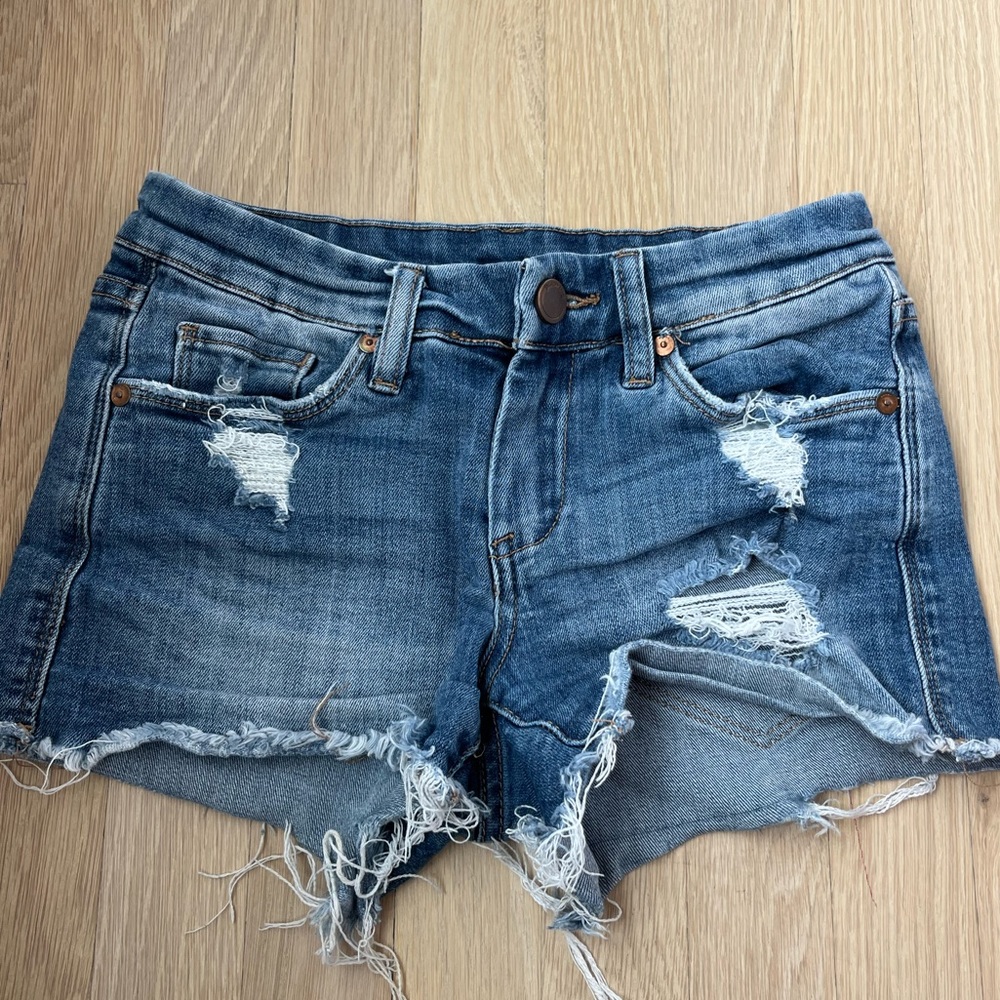 BlankNYC women blue denim shorts size 24 NEVER WORN